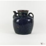 A Heavy Glazed Qing Dynasty Oil Pot, 19th Century,