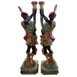 2 pieces wood-carved Figures