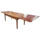 very nice and large Extending Table