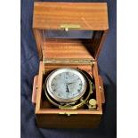 Chronomètre de marine Thomas Mercer, réserve de marche 56 heures, à réviser.