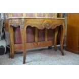 Impressive walnut wood console Louis XV with marble plate. 92x137x58
