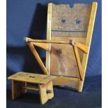  Rucksack, inter alia for wandering salesmen, mortised soft wood, with a small suitable stool....