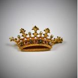 Jolie broche couronne or 18 ct 4,5 g.