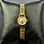  Women’s wristwatch ZENITH, completely made of 18ct gold  21 g. Very good condition. From the...