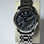 Chronograph LONGINES in steel. Diameter 45 mm. With box and papers