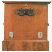 Stereoscopic Viewer with Music Box