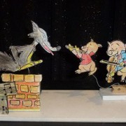 Cardboard cut scene The Wolf and the 3 Little Pigs