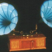 Gramophone  Jour et Nuit / Day and Night
