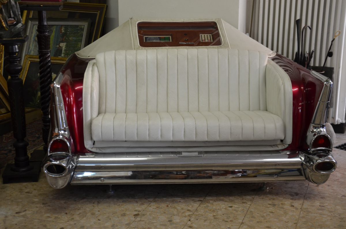 Rear of a Chevrolet Bel Air 1957 reconstructed as a sofa with integrated jukebox with single 45 RPM