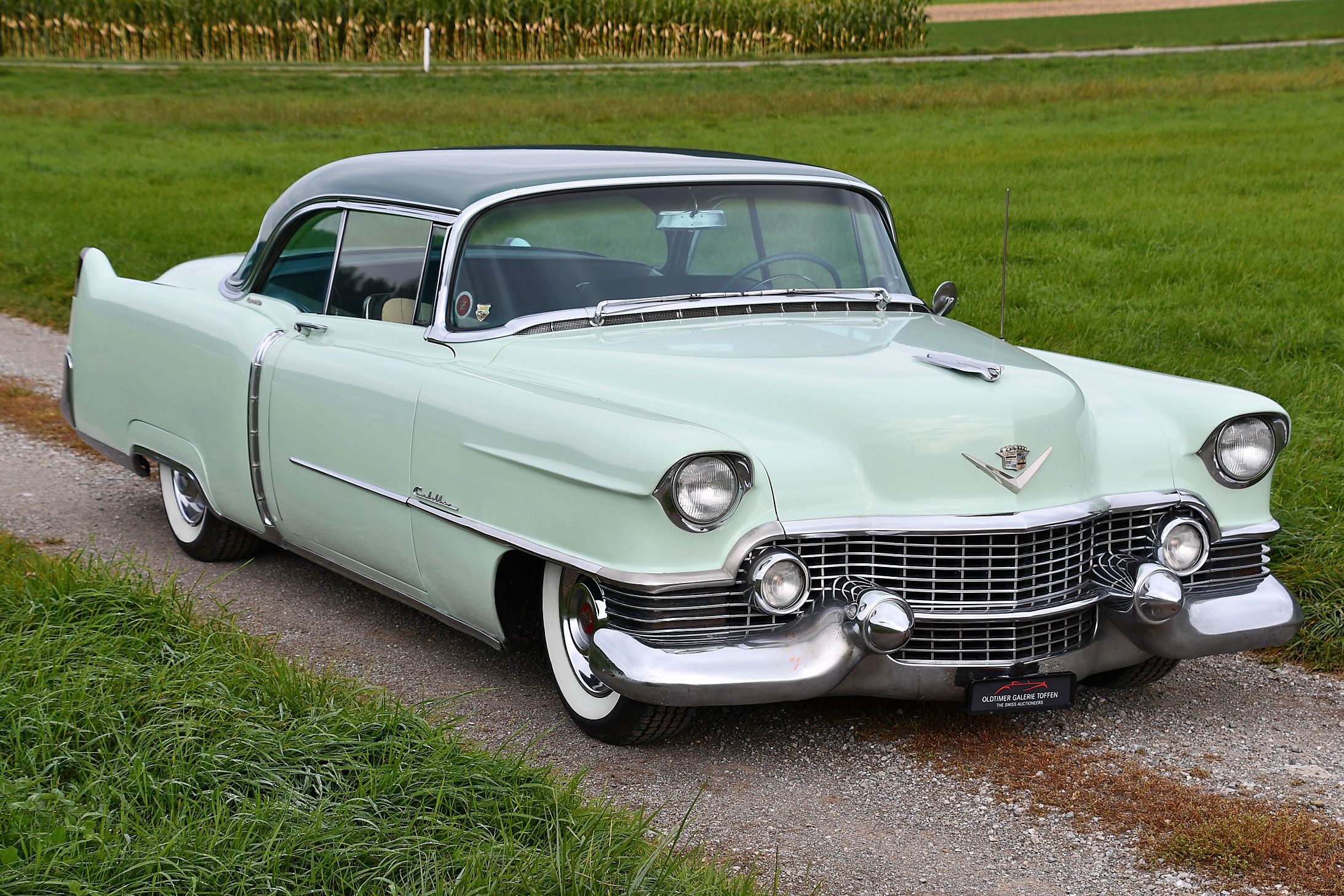 1954 года купить. Cadillac 62 Series 1954. Кадиллак Девиль 1954. Кадиллак купе Девиль 1954. Cadillac Series 62 de ville 1956 года.