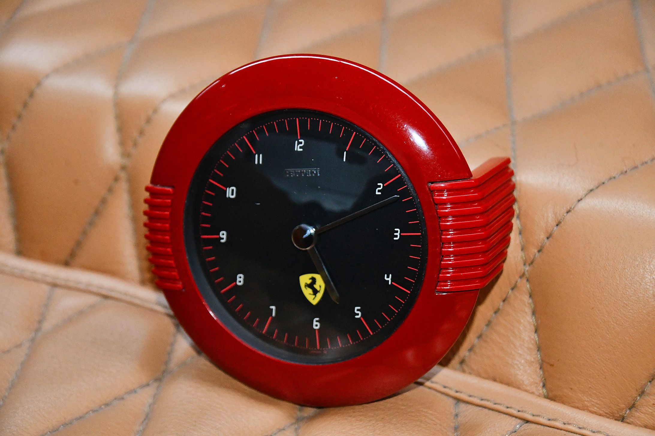 Ferrari Formula desk watch