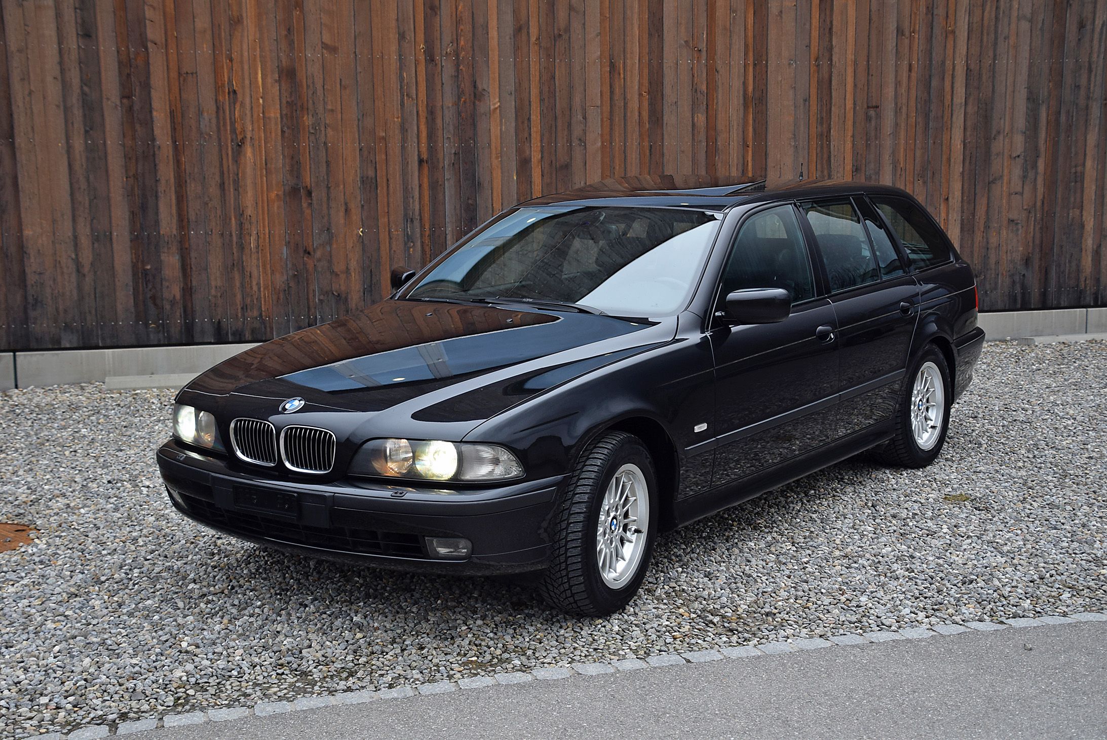 BMW 540i Touring, 2000