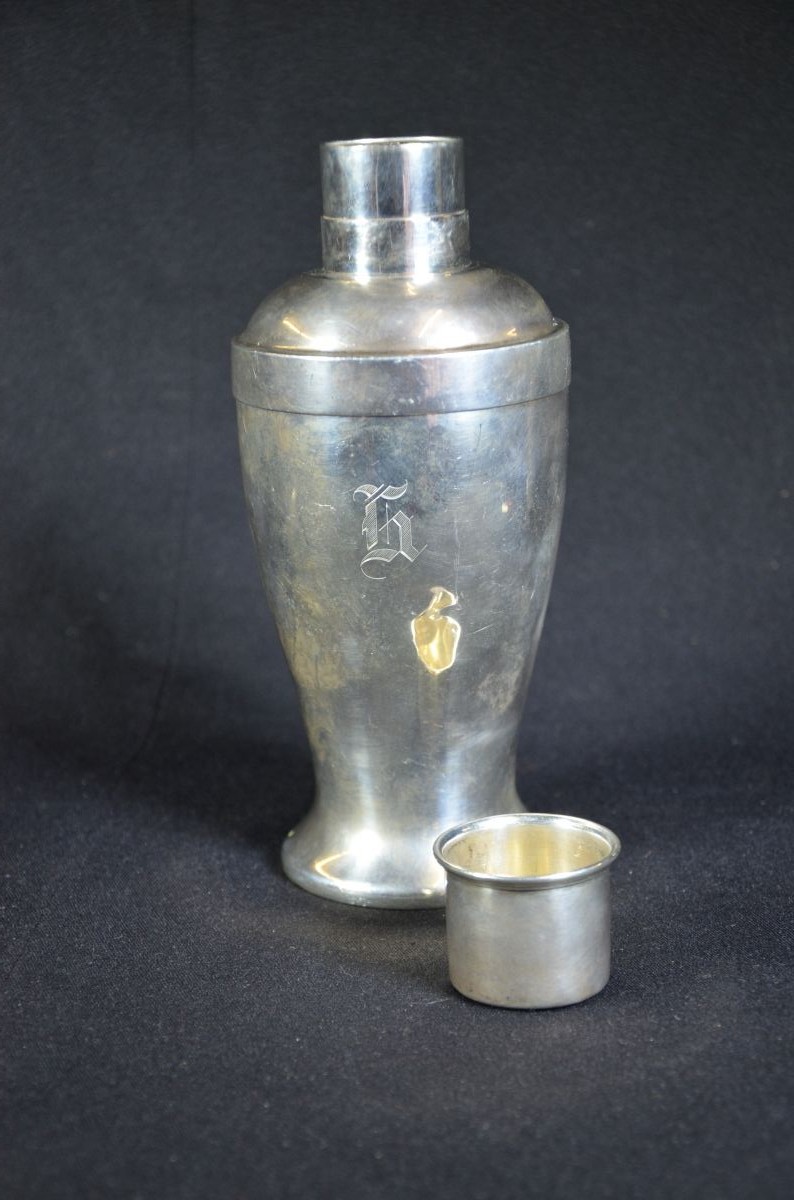 Shaker in Sterling silver 345 gr
