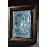 Tableau gravure sur verre Scène du Moyen-Age. Cadre en bois. 26 x 32cm.